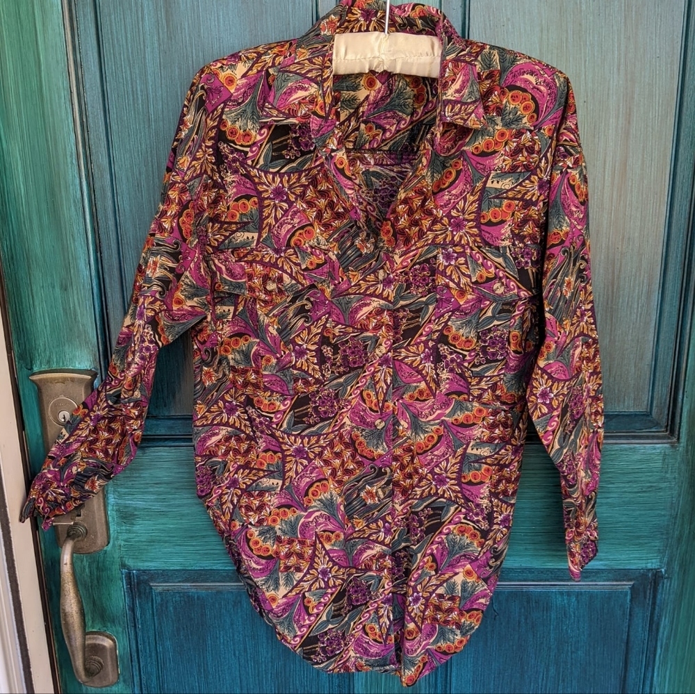 🔴 CLEARANCE   Vintage Cristina Floral Paisley Small Button Up Shirt